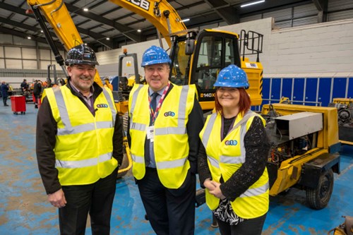 Graeme Dey MSP, Minister for Higher and Further Education, pictured with John Grubb, Curriculum Manager at NCC Inchinnan, and Kirsty Evans, Executive Principal (NCC) at CITB.