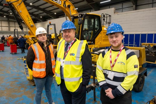 Graeme Dey MSP, Minister for Higher and Further Education, met with the Scottish Plant Owners Association (SPOA) Apprentices of the Year 2024/25, Lara Mcleman and Ross Gorman, during his visit to the National Construction College (NCC) in Inchinnan.